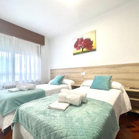 Pension O Camino Milladoiro Ames Exterior photo