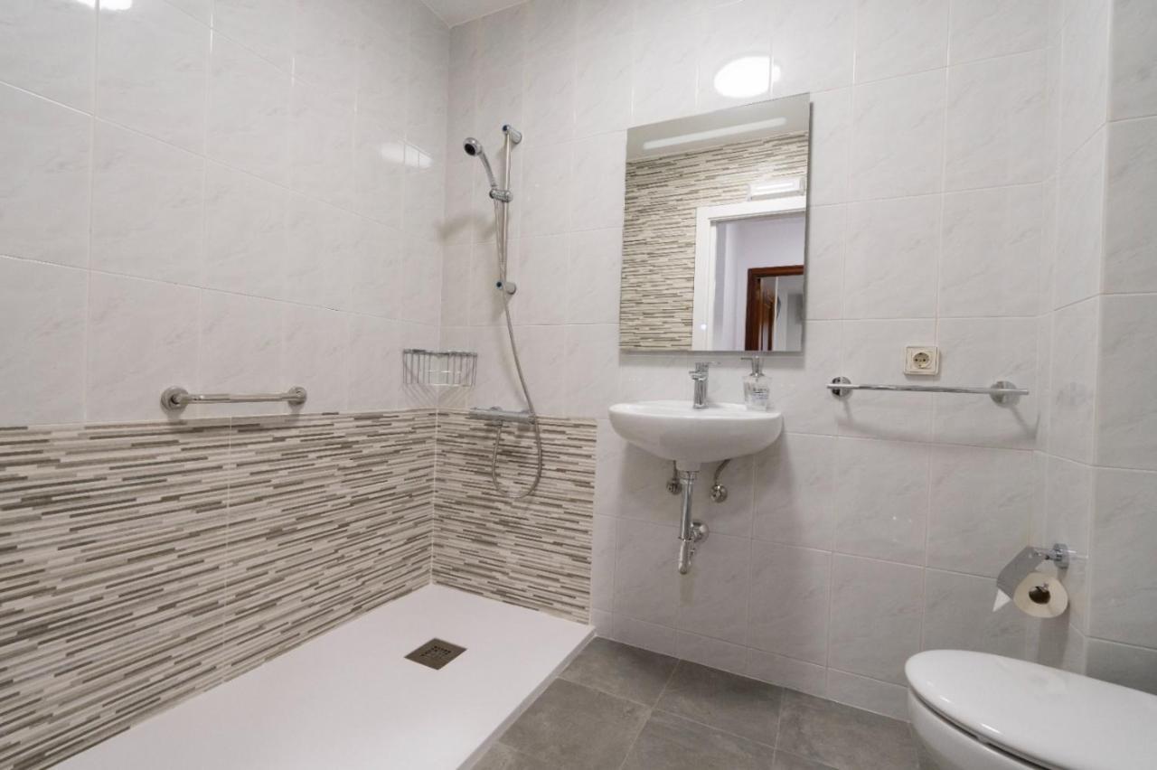 Pension O Camino Milladoiro Ames Exterior photo