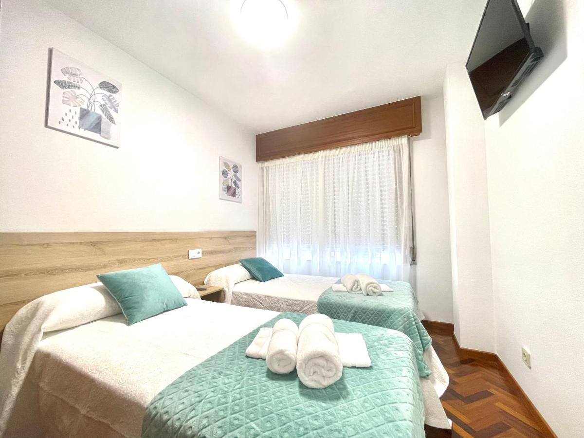 Pension O Camino Milladoiro Ames Exterior photo